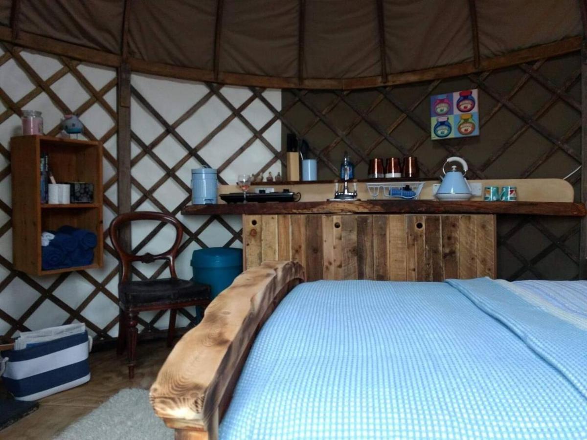 Вилла Bembridge Harbour Yurt - Log Burner - Wifi Экстерьер фото